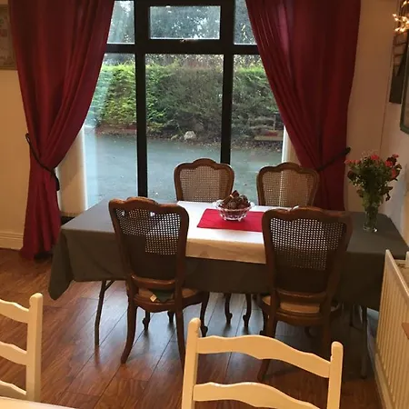 Douglas Bed & Breakfast *