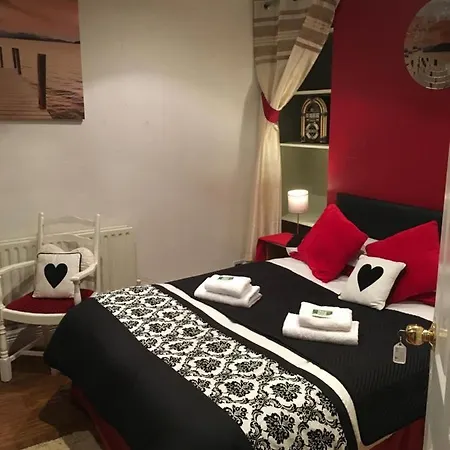 Douglas Bed & Breakfast *